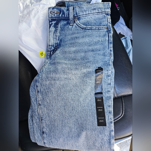 Banana Repulic slouch jeans - Picture 5 of 6